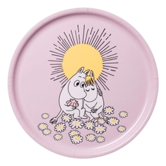 Tray 35cm Sweethearts - Bring a dash of love and Moomin magic to your servings. The Sweetheart collection captures the fun and endearing relationship between Moomintroll and Snorkmaiden.