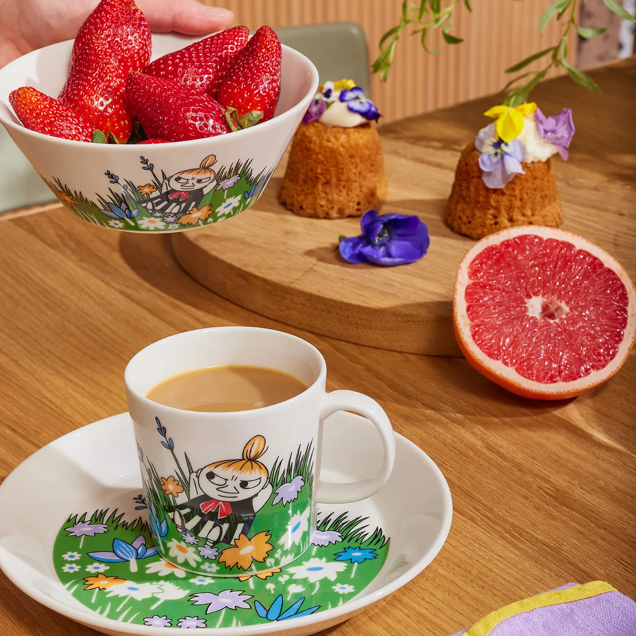 1062211_Moomin_moomin-mug-0,3L-little-my-and-meadow_04.jpg